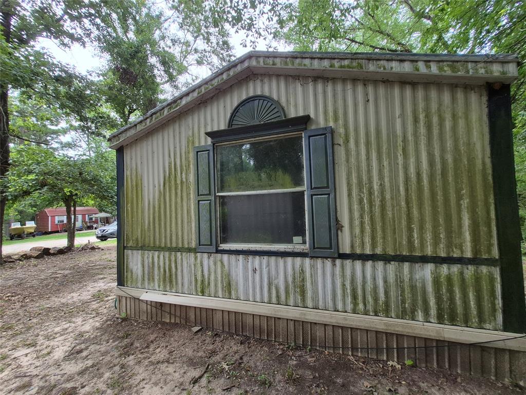 184 Lions Circle, Onalaska, Texas image 2