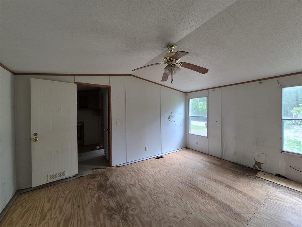 184 Lions Circle, Onalaska, Texas image 8