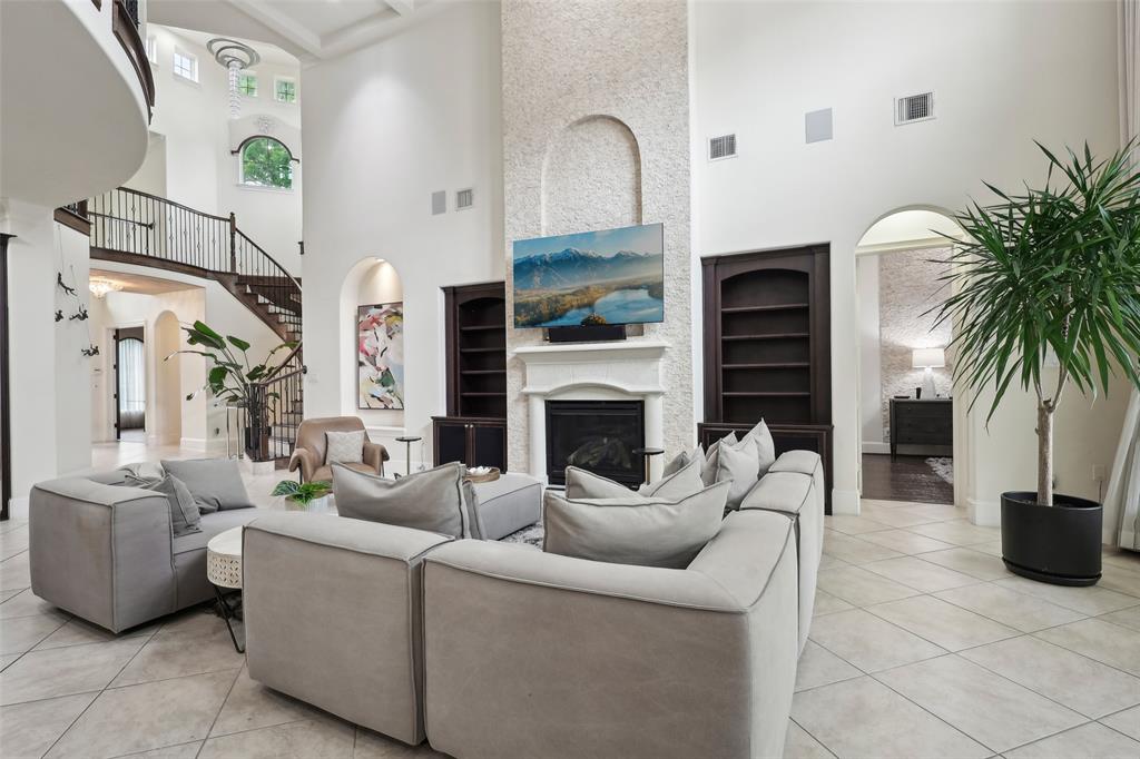 3109 Mcculloch Circle, Houston, Texas image 4