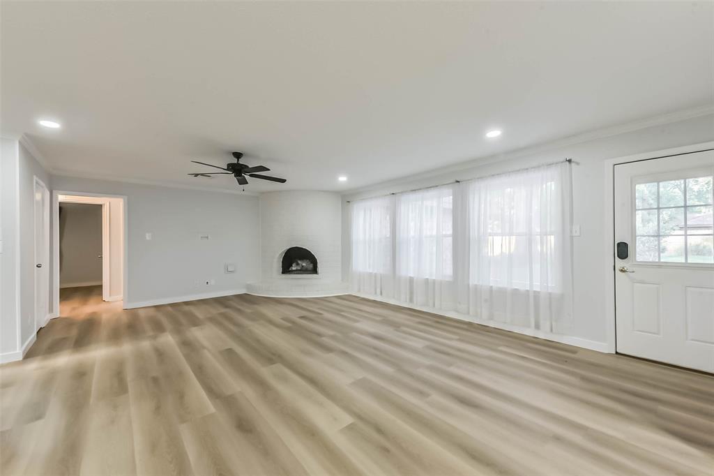 3210 Lakehaven Drive