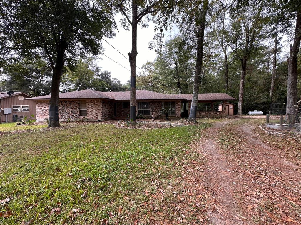 614 W Sherwood Forest Drive, Woodville, Texas image 1