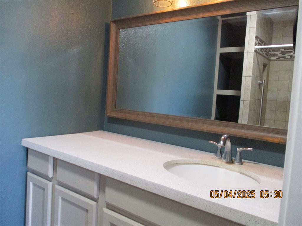 4015 County Road 450 Road, West Columbia, Texas image 10