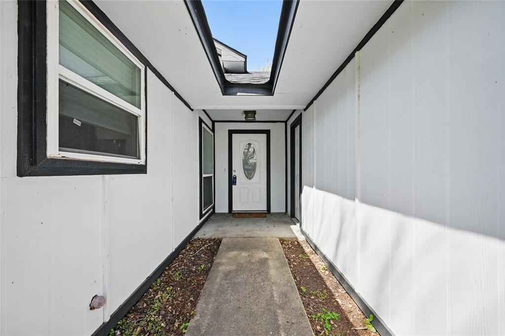 21014 Western Valley Drive