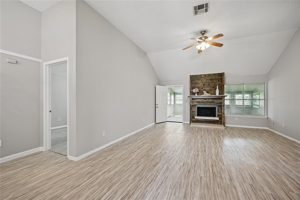 21014 Western Valley Drive