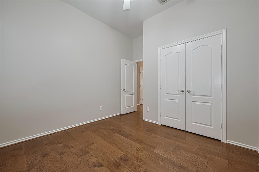 9934 Edgewood Manor Court, Tomball, Texas image 34