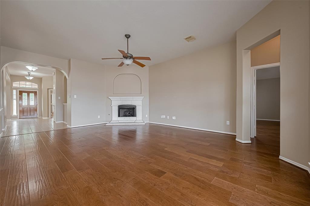 9934 Edgewood Manor Court, Tomball, Texas image 14