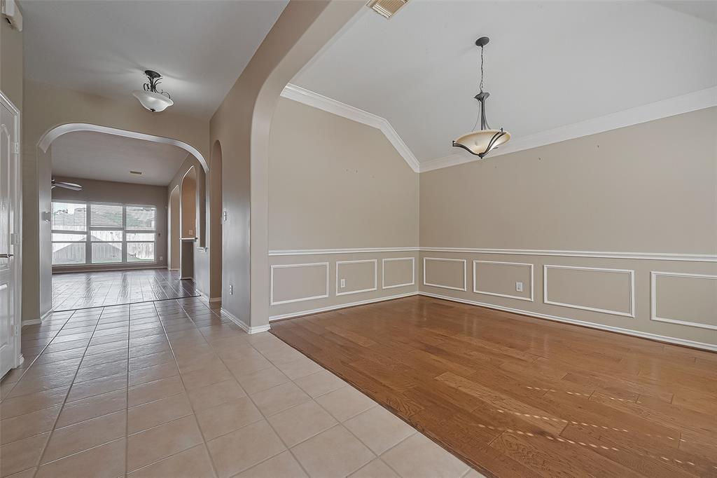 9934 Edgewood Manor Court, Tomball, Texas image 6