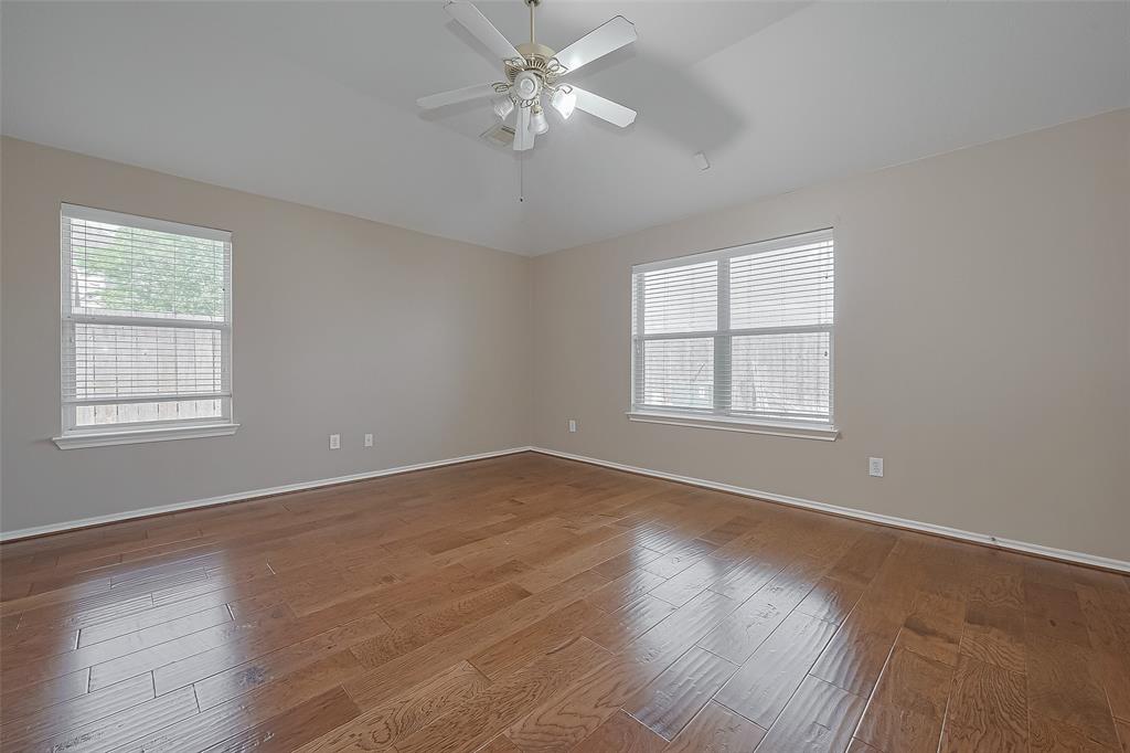 9934 Edgewood Manor Court, Tomball, Texas image 38