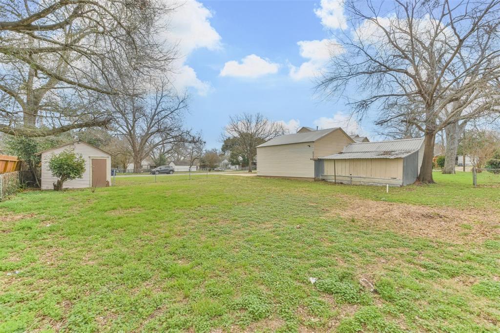 508 Texas Street, Brenham, Texas image 39