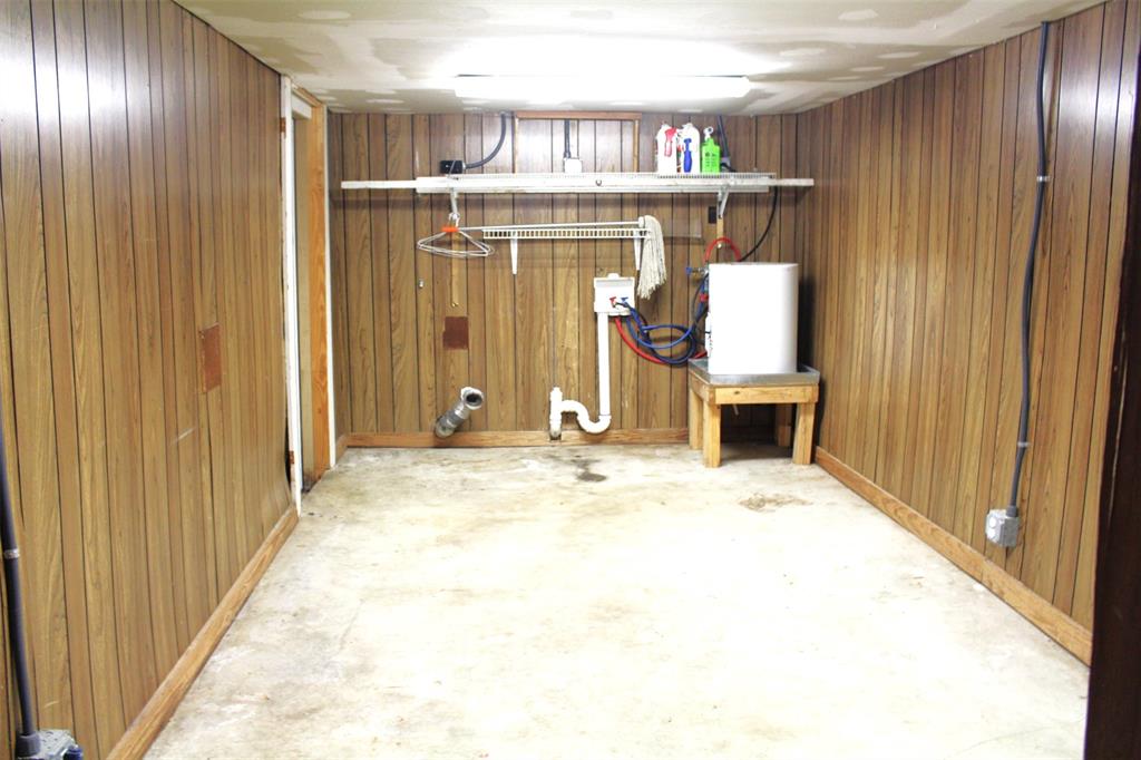 508 Texas Street, Brenham, Texas image 28