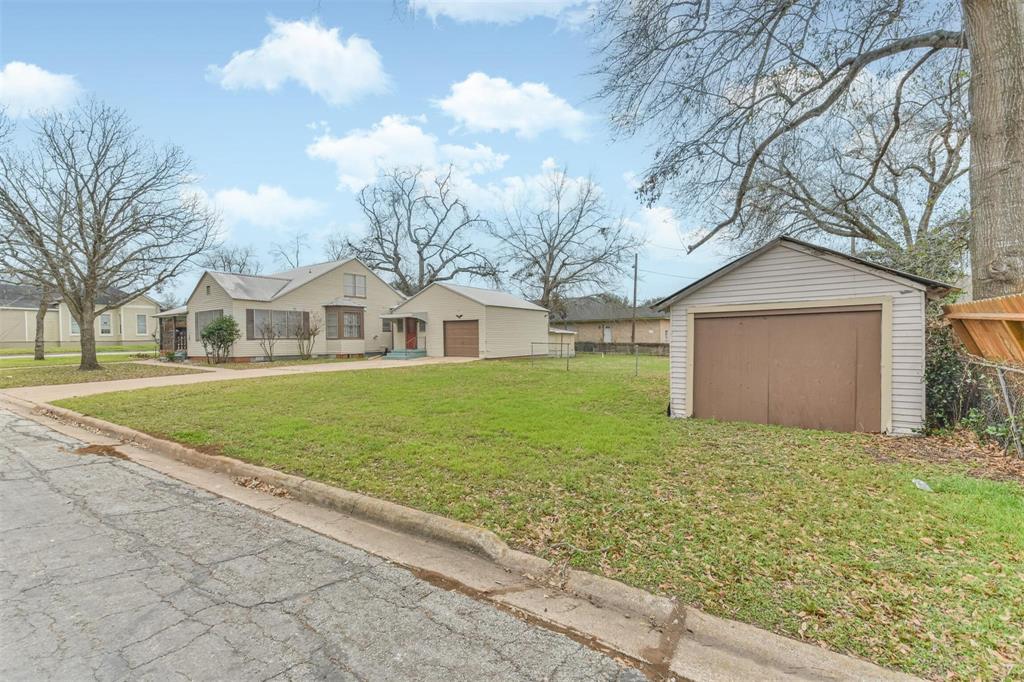 508 Texas Street, Brenham, Texas image 43