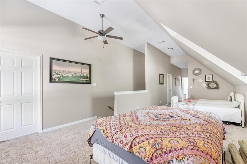 20801 Plaza Circle, Crosby, Texas image 32
