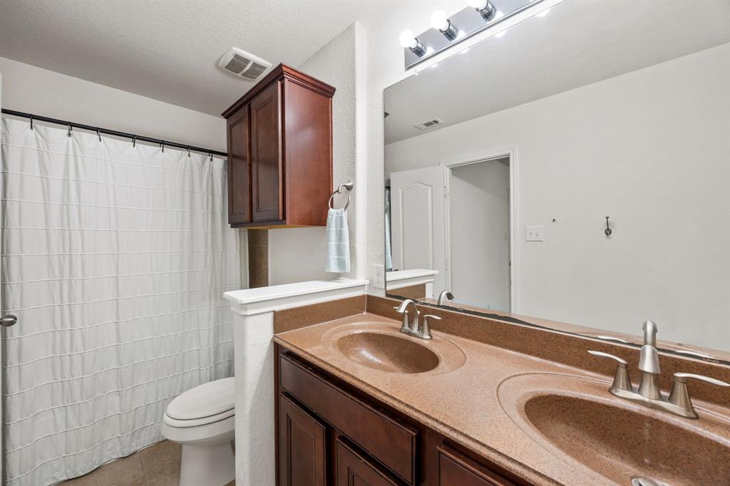 6215 Oxford Lake Drive, Rosenberg, Texas image 29