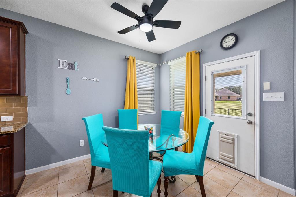 6215 Oxford Lake Drive, Rosenberg, Texas image 13