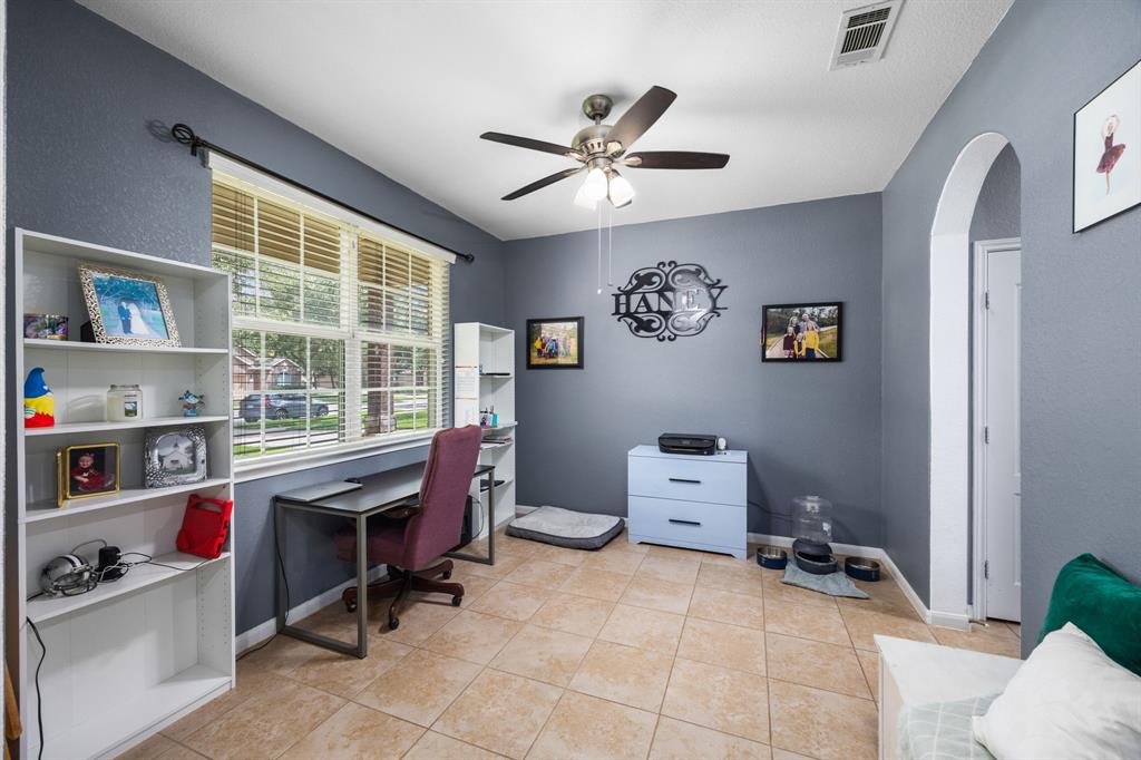 6215 Oxford Lake Drive, Rosenberg, Texas image 8