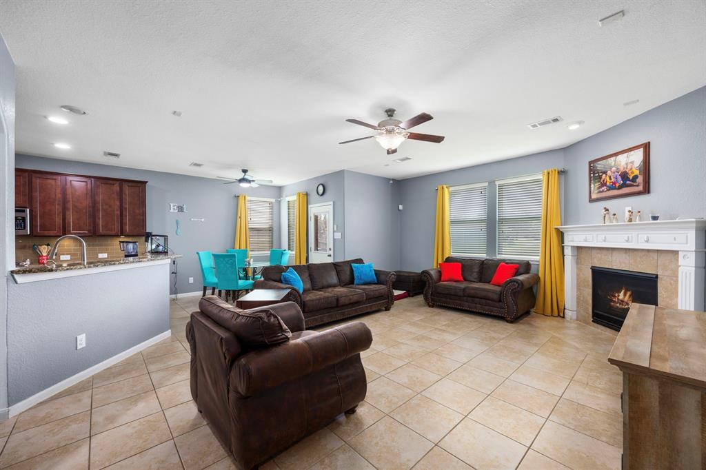6215 Oxford Lake Drive, Rosenberg, Texas image 15