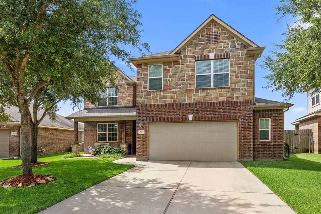 6215 Oxford Lake Drive, Rosenberg, Texas image 1