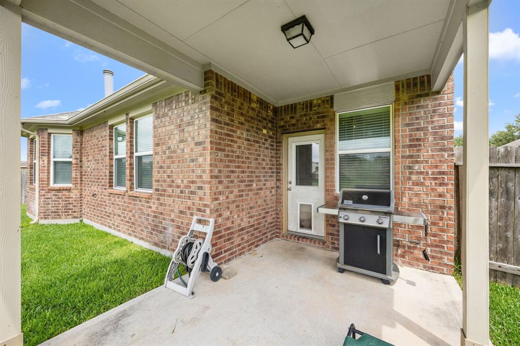 6215 Oxford Lake Drive, Rosenberg, Texas image 31