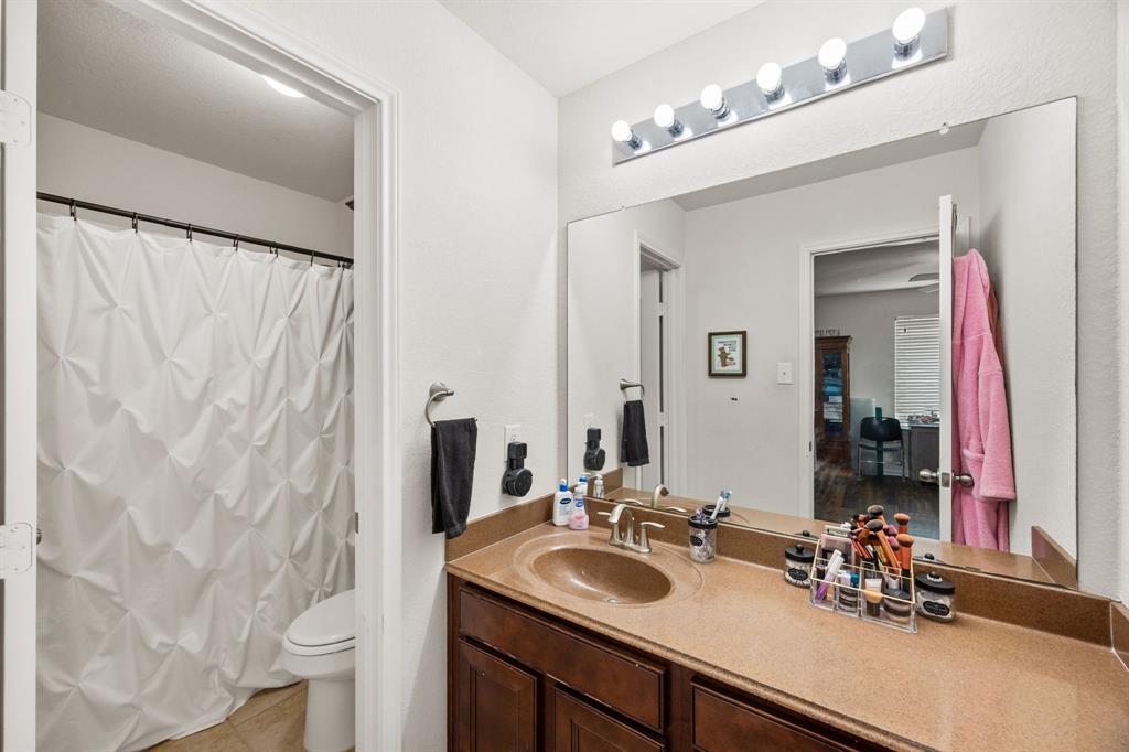 6215 Oxford Lake Drive, Rosenberg, Texas image 27