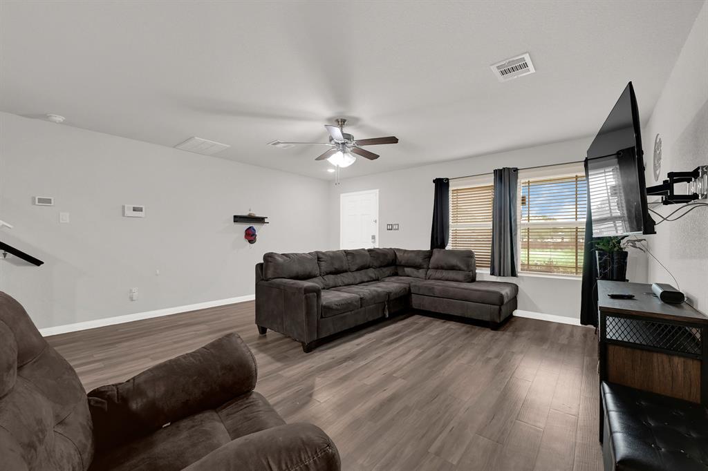 11 Becca Court, Brookshire, Texas image 6