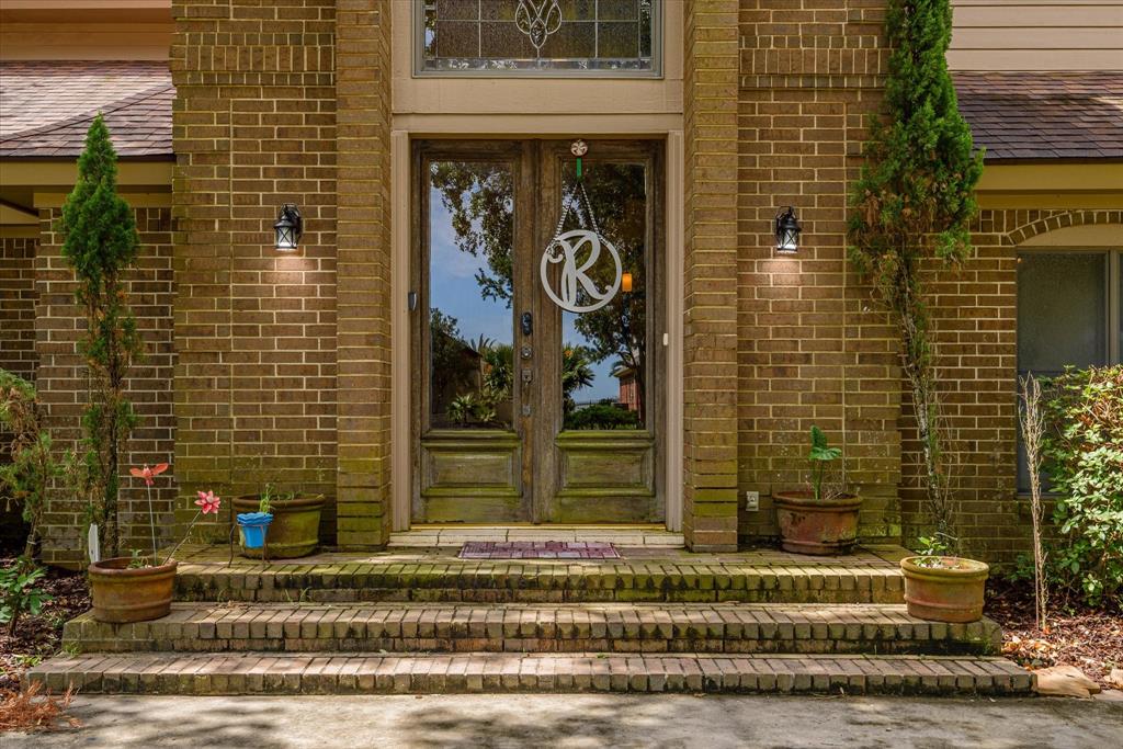 2411 Pilgrim Estates Drive, Texas City, Texas image 5