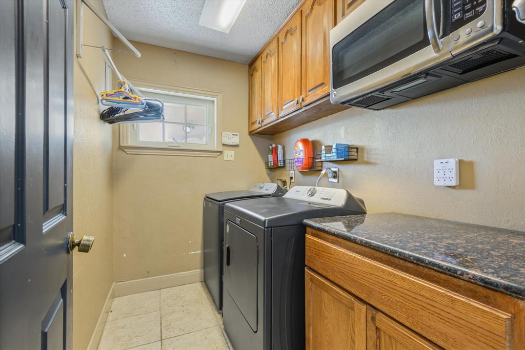 2411 Pilgrim Estates Drive, Texas City, Texas image 17