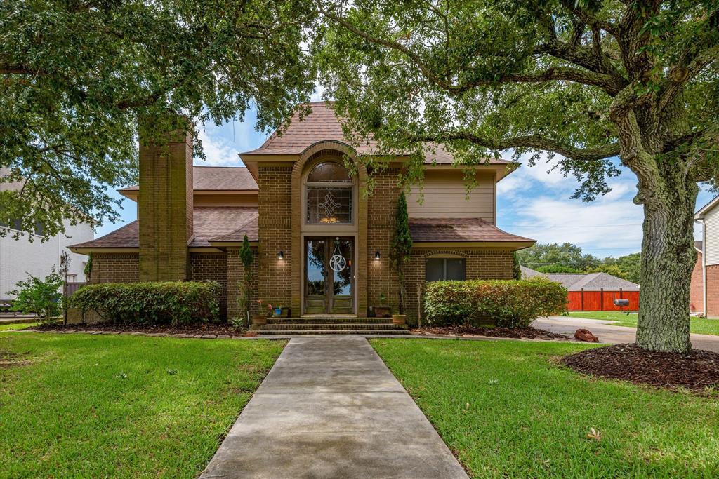 2411 Pilgrim Estates Drive, Texas City, Texas image 2