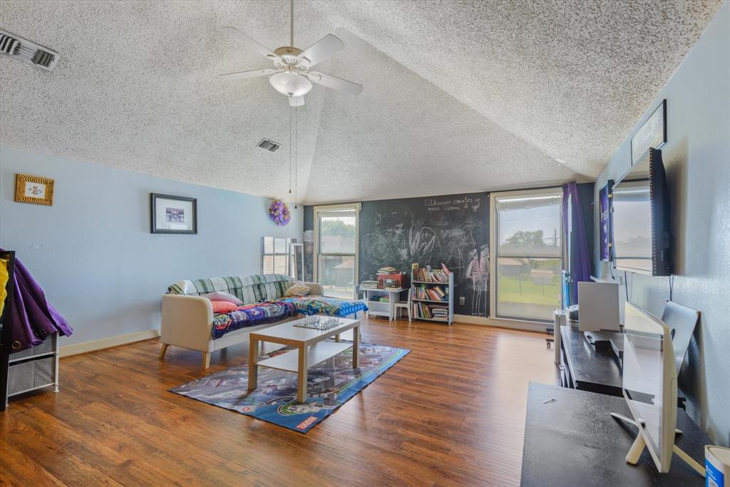 2411 Pilgrim Estates Drive, Texas City, Texas image 25