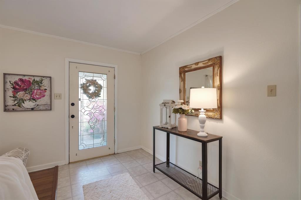111 Circle Drive, Cleveland, Texas image 7