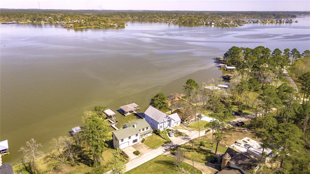 548 Lakefront Dr Dr, Onalaska, Texas image 1