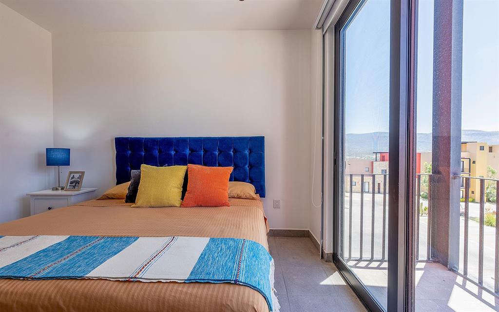 Tennessee 37766, Mexico, 3 Bedrooms Bedrooms, ,4 BathroomsBathrooms,Residential,Active,185475