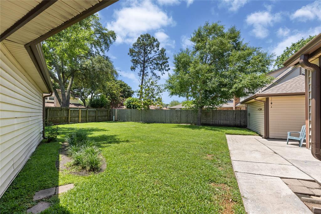 15922 Clearcrest Drive, Houston, Texas image 40