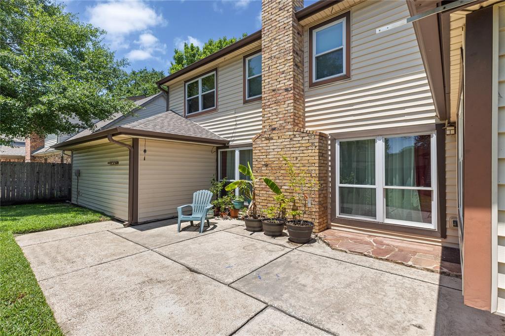 15922 Clearcrest Drive, Houston, Texas image 6