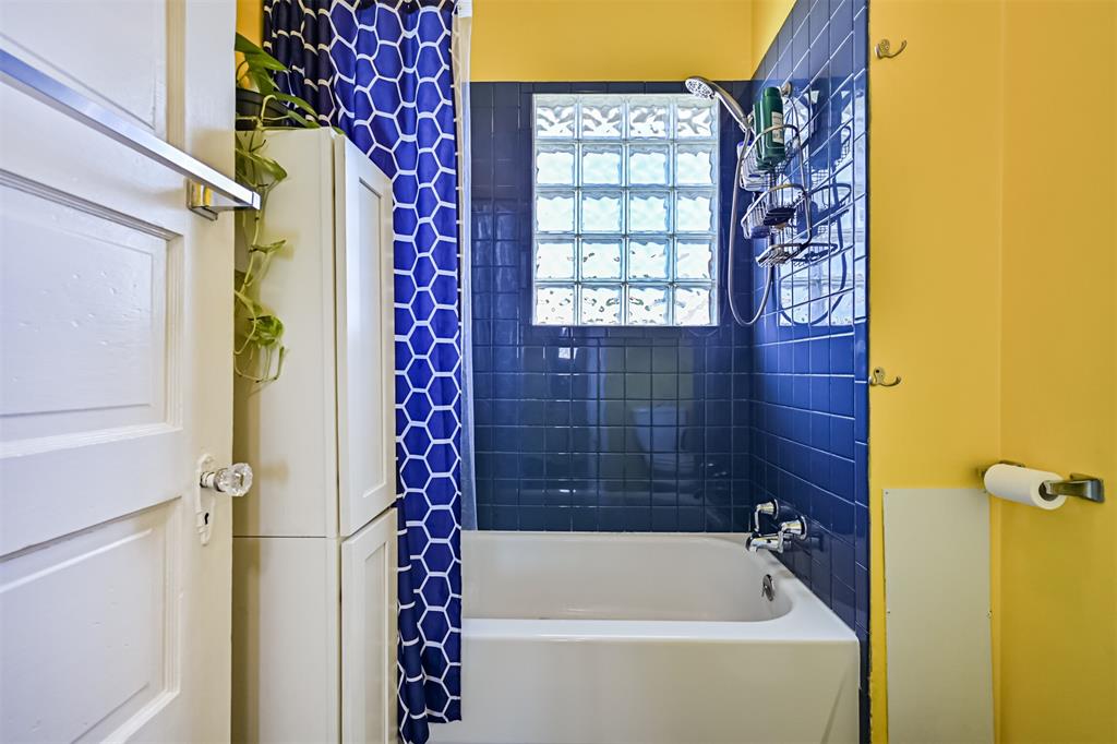 5005 Avenue N Rear, Galveston, Texas image 22