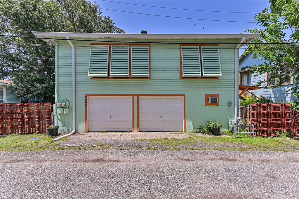5005 Avenue N Rear