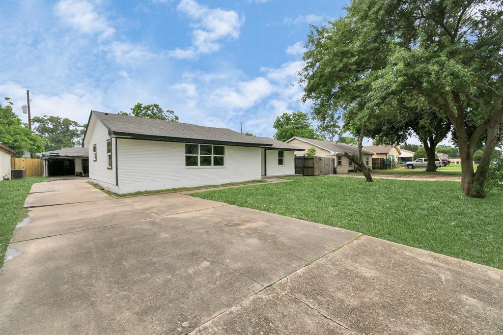 214 W Texas Avenue, Pasadena, Texas image 23