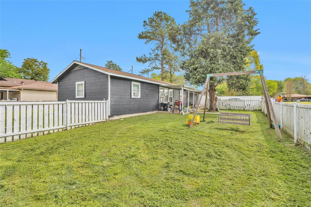 115 Venus Drive, Trinity, Texas image 1