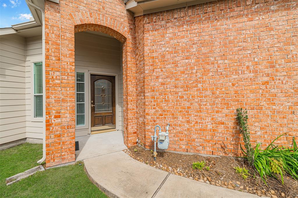 2218 W Marsala Court, Pearland, Texas image 3