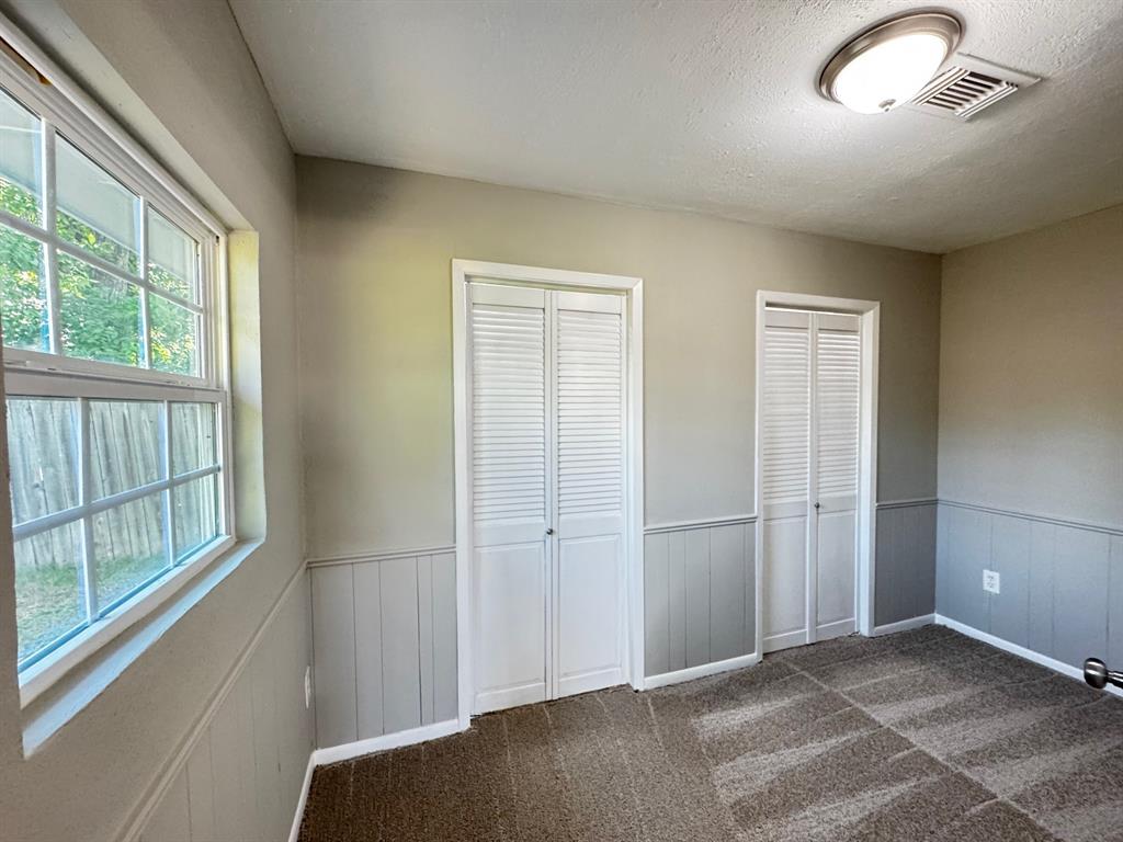 155 Coach Lamp Lane, Houston, Texas image 22