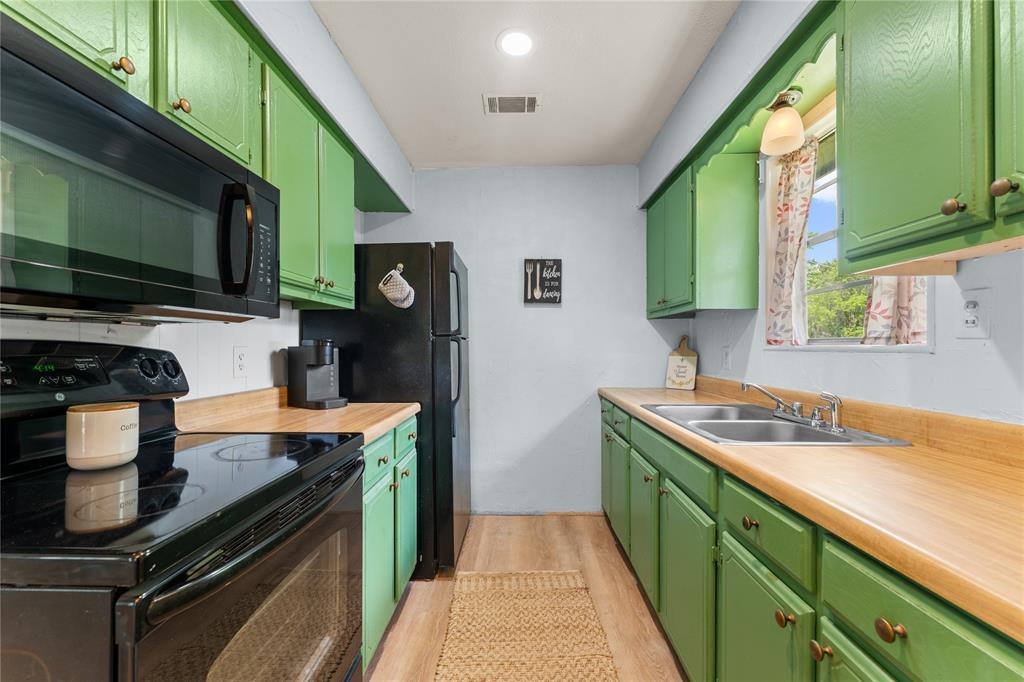 749 Ferguson Drive, Cleveland, Texas image 10