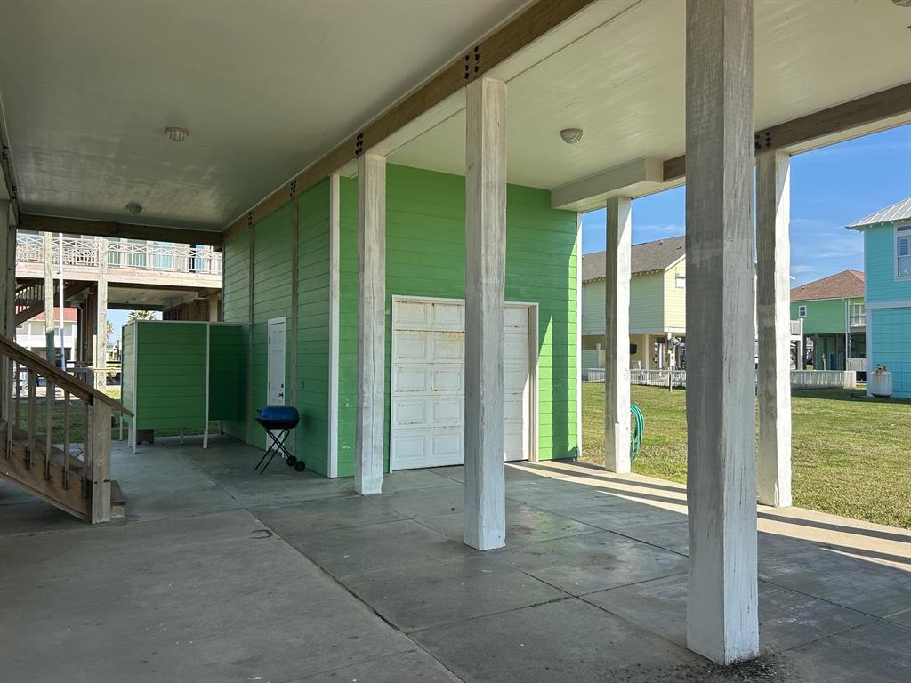 1327 Emerald Drive, Crystal Beach, Texas image 15