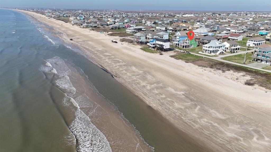 1327 Emerald Drive, Crystal Beach, Texas image 11