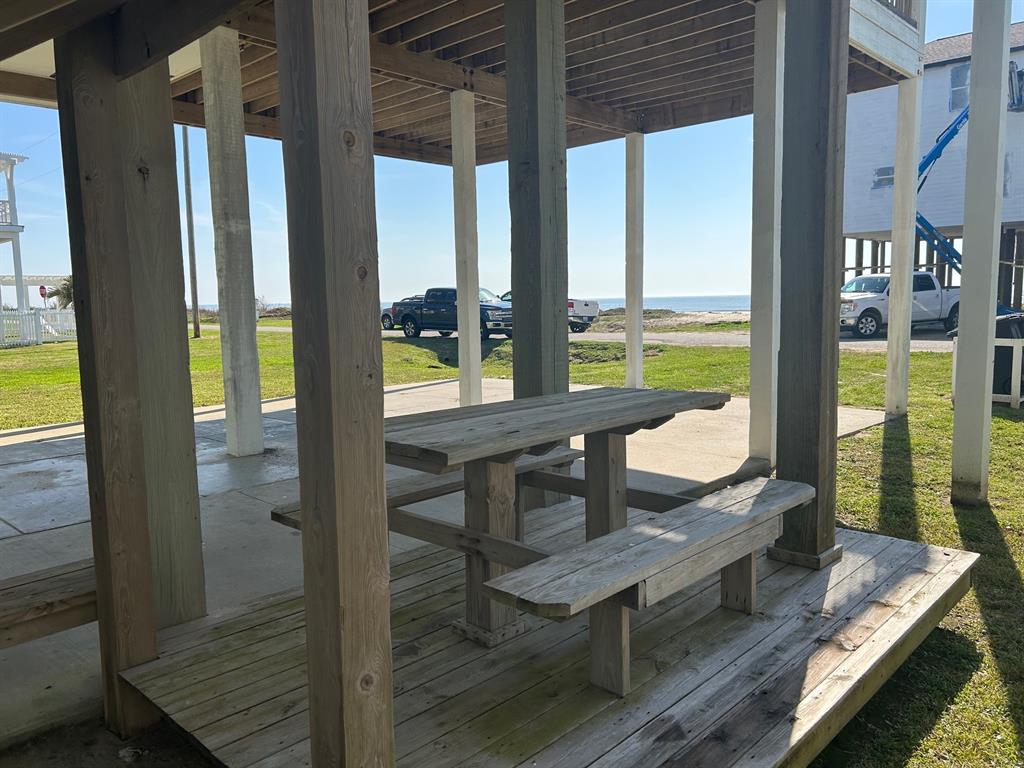 1327 Emerald Drive, Crystal Beach, Texas image 14