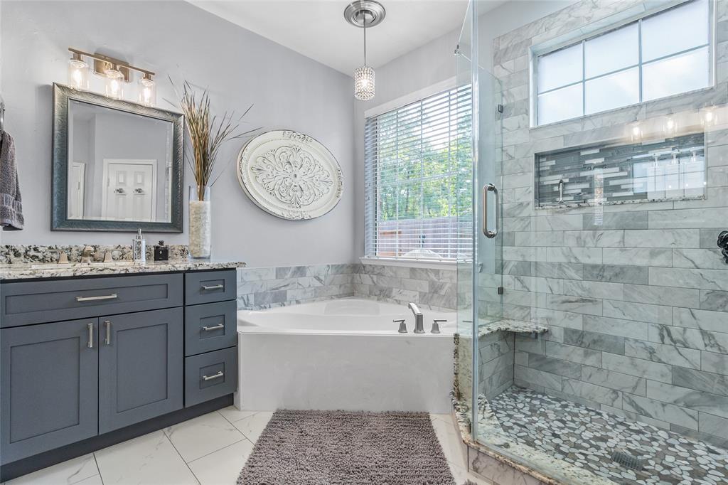 39 S Downy Willow Circle, The Woodlands, Texas image 26