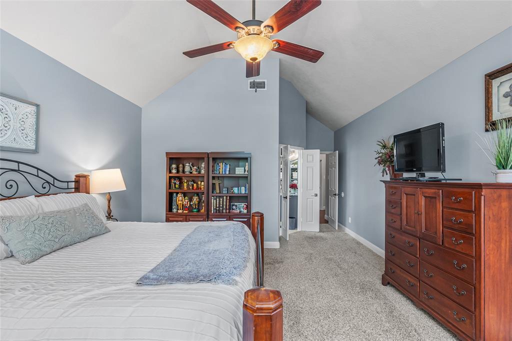 39 S Downy Willow Circle, The Woodlands, Texas image 29
