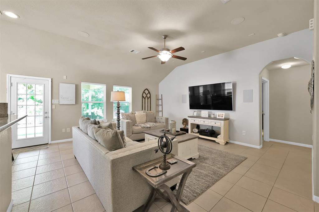 115 Knollbrook Circle