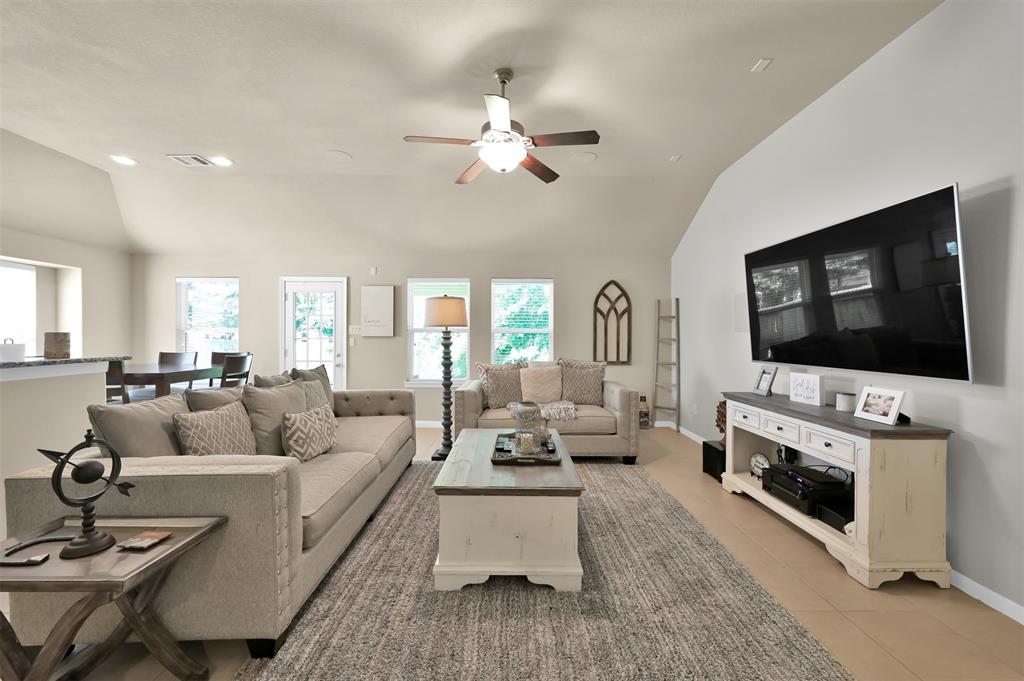 115 Knollbrook Circle