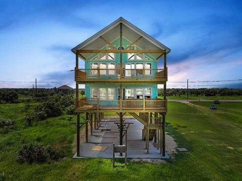 Homes For Sale - 1214 Highway 87<br/> Gilchrist, TX 77617