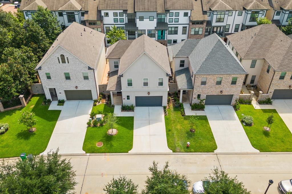 25111 Devlin Creek Drive, Spring, Texas image 36