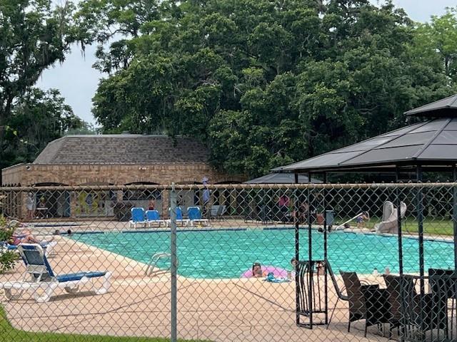 209 Montclaire Dr Drive, West Columbia, Texas image 3